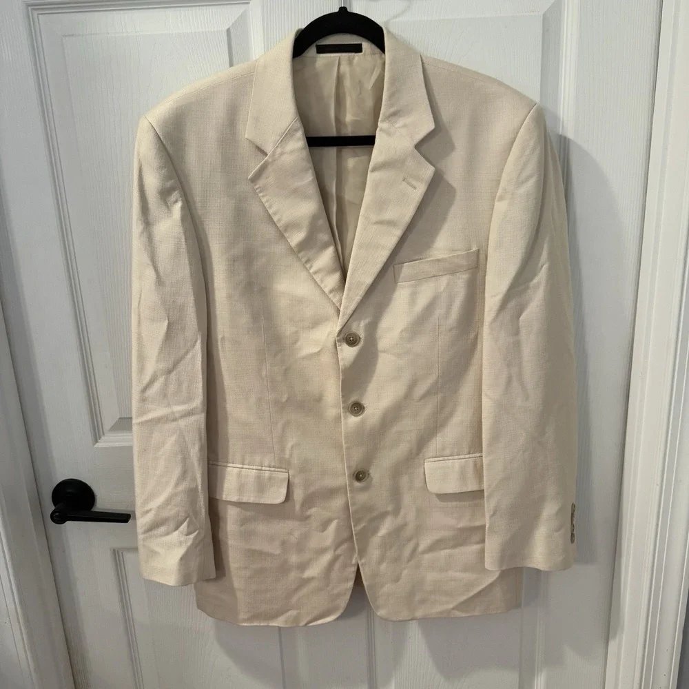 Daniel Gray Blazer Mens Size 40 R  Beige  Two Button 100% Silk  S&K Famous Brand